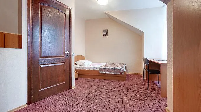 Hotel O'Kiev On Prosvity