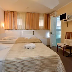 Light & Hub Otel